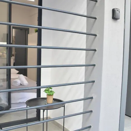 Apartment Silver Gray Retreat